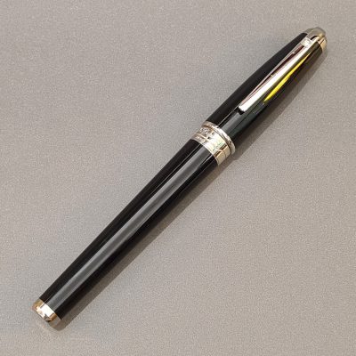 Stylo plume S.T. Dupont Ligne D Laque noire naturelle Or jaune Médium