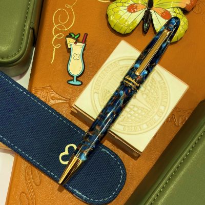 Estie Nouveau Blue doré