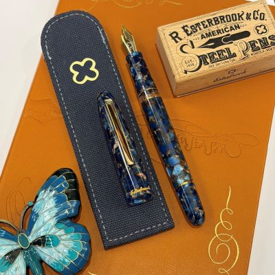 Estie Nouveau Bleu doré Piston Filler