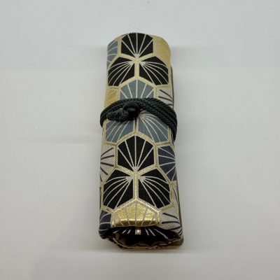Roll à stylos pour 7 stylos "Motif Japonais Kikko-mon, carapace de tortue"